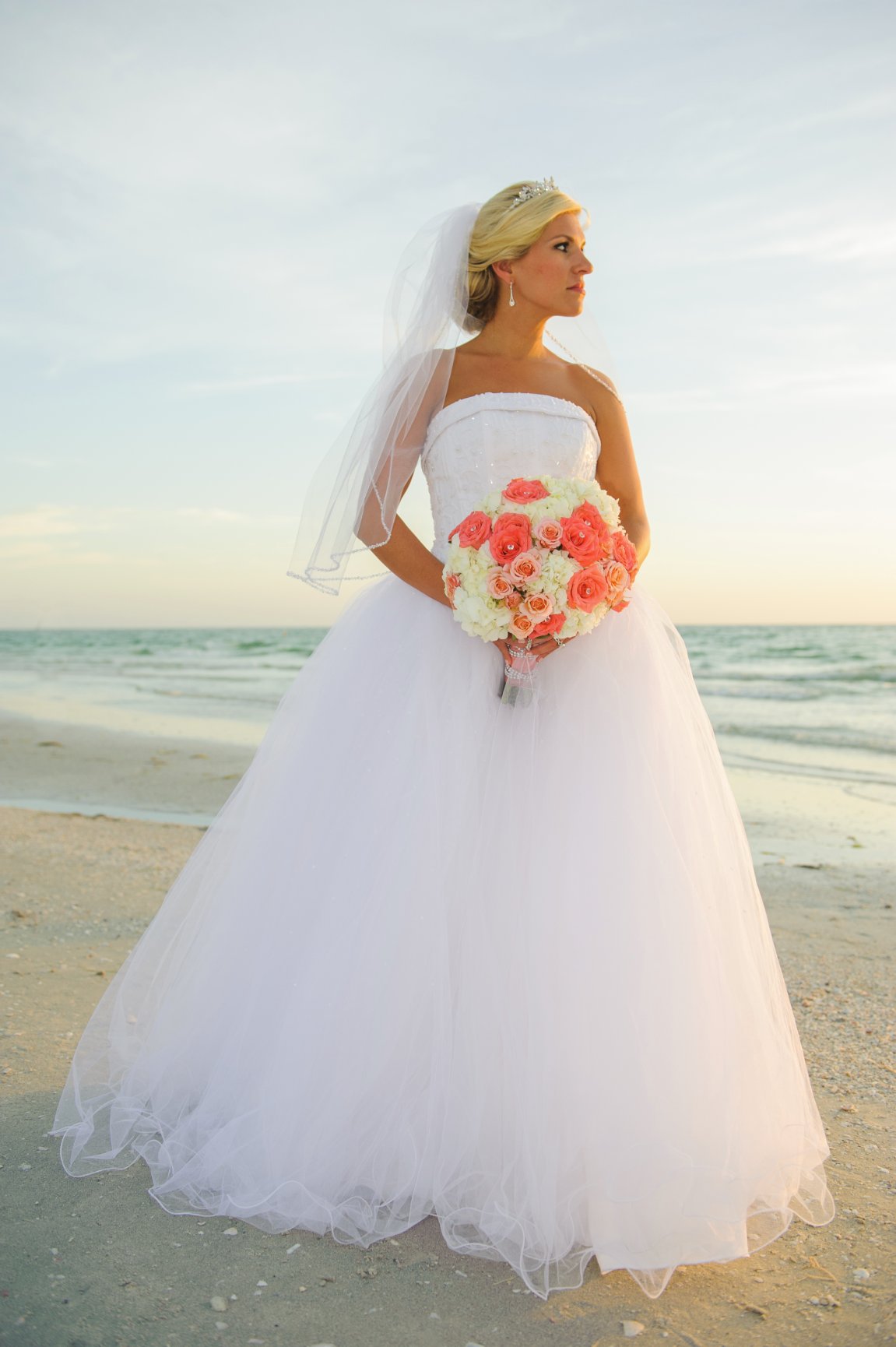 Simple Weddings What To Wear For Your Beach Wedding